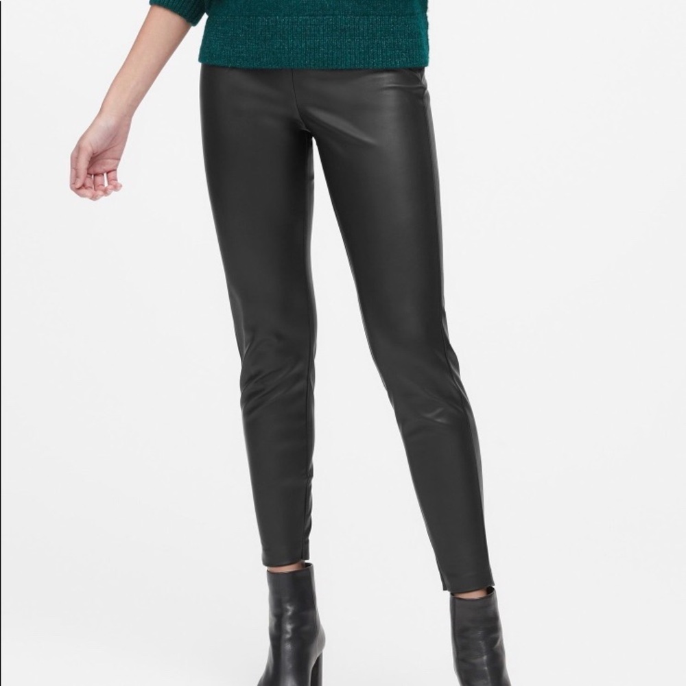 DEVON Faux Leather Leggings